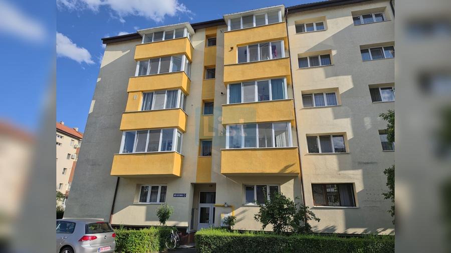 Apartament cu 2 camere decomandat în Central