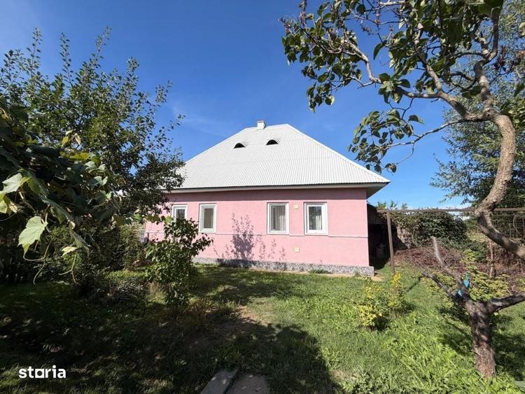Casă cu 2 camere în Vicovu de Sus