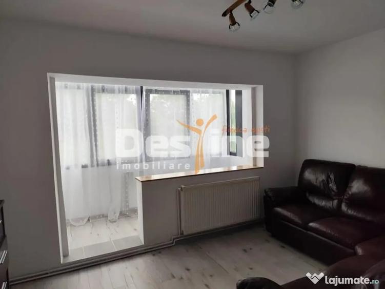 Apartament cu 2 camere decomandat în Poiana
