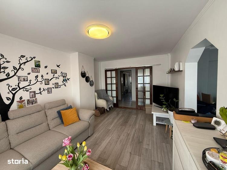 Apartament cu 4 camere decomandat, mobilat în Lucian Blaga