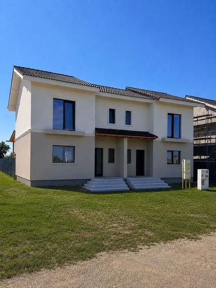 Duplex cu 4 camere cu Canalizare în Moșnița Nouă