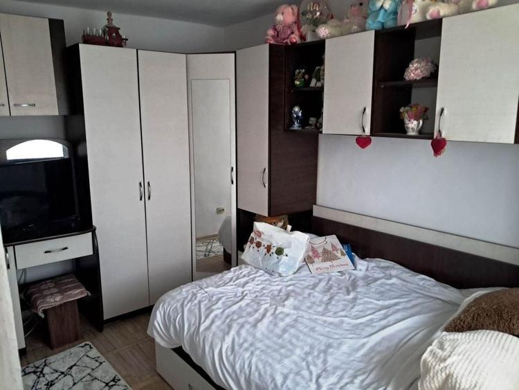 Apartament cu 2 camere semidecomandat, mobilat în 9 Mai