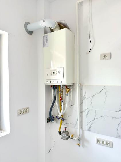 Apartament cu 2 camere decomandat în Giroc