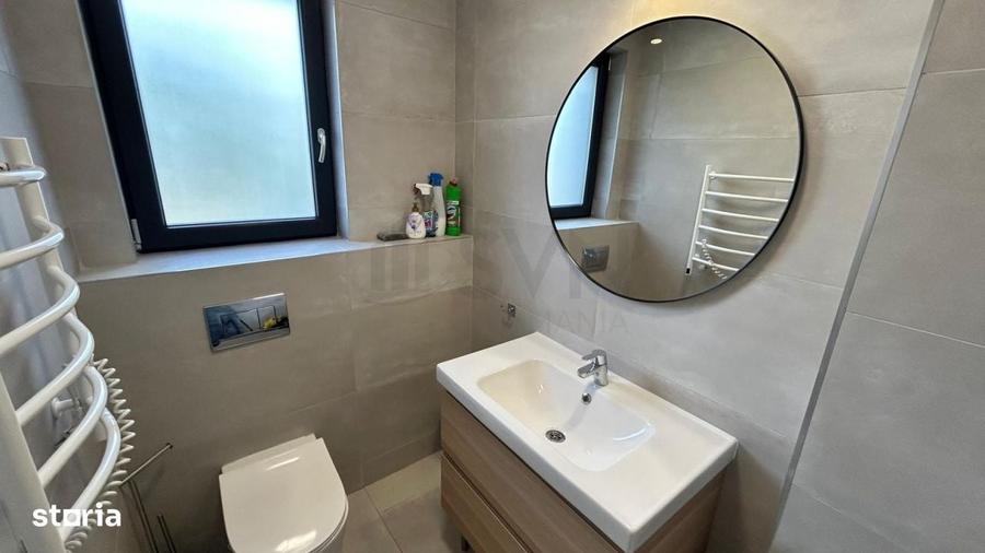 Casă cu 4 camere cu Teren 200 Mp în Central