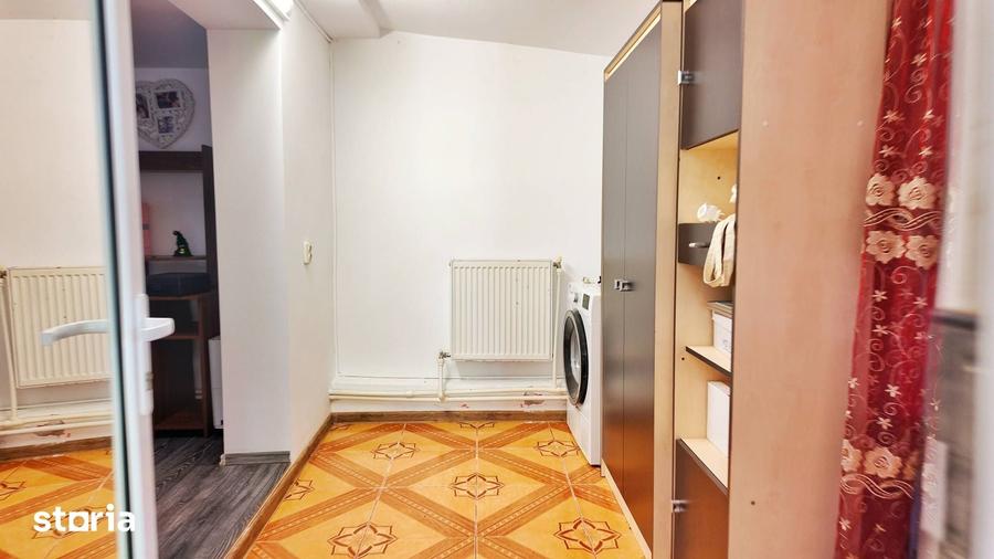 Casă cu 3 camere cu Teren 400 Mp în Central