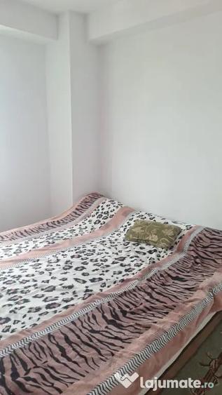 Apartament cu 3 camere decomandat în Obcini