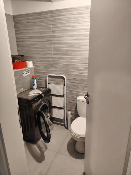 Apartament cu 3 camere decomandat în Dobroești