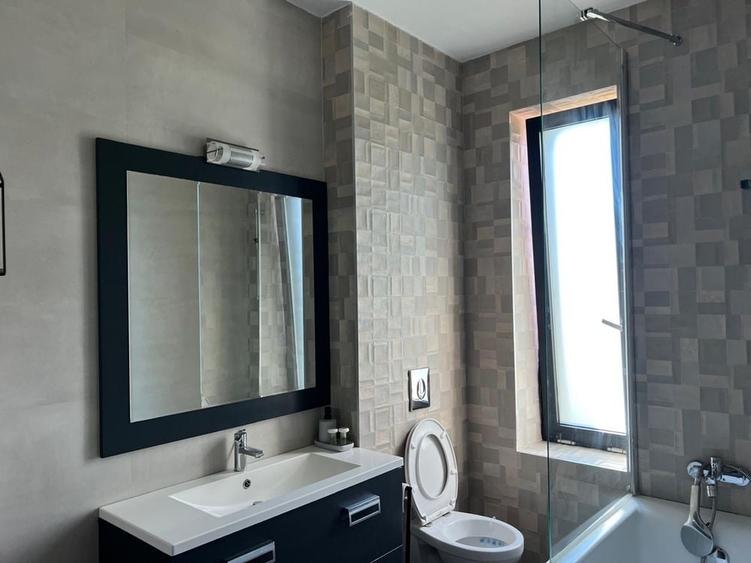 Inchiriez apartement tip studio langa Hotel Savoy - 3