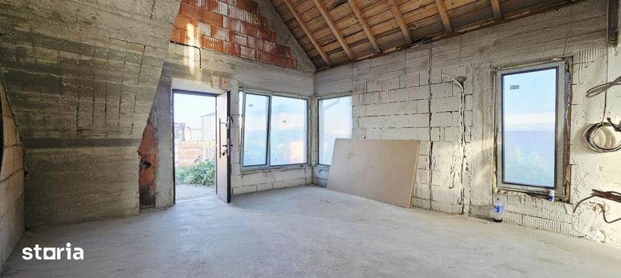 COMUNA BERCENI - CASA 5 CAMERE, 300 MP TEREN, SEMIFINISATA! - 2