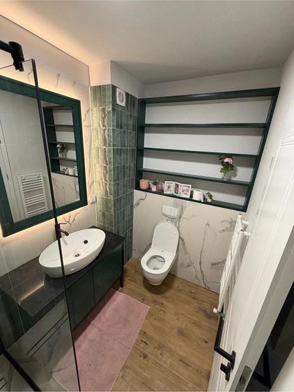 Apartament cu 3 camere decomandat în Florești