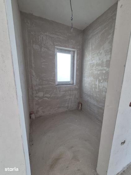 Casă cu 4 camere cu Teren 700 Mp în Feleacu