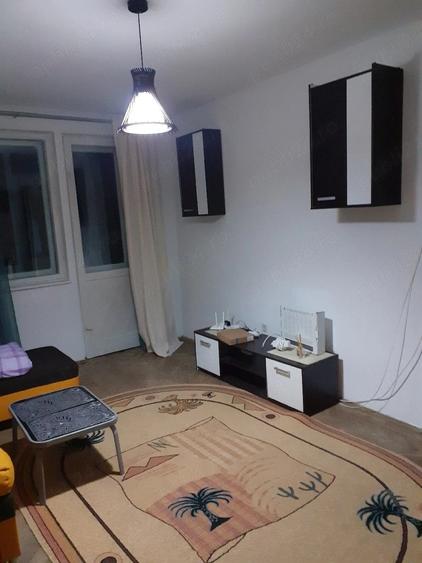 Apartament cu 2 camere decomandat, mobilat în City Park Mall