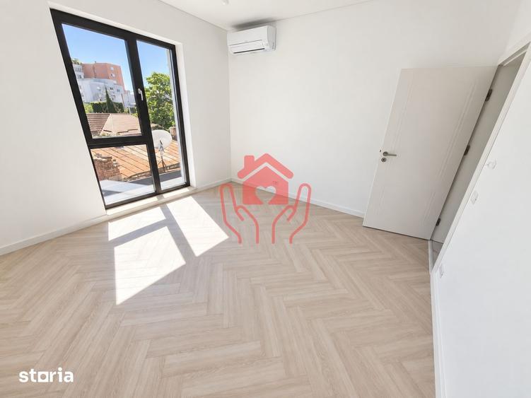 Apartament cu 4 camere în Ștefan cel Mare