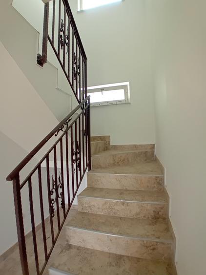 Casă individuală cu 4 camere cu Teren 350 Mp în Valea Ursului