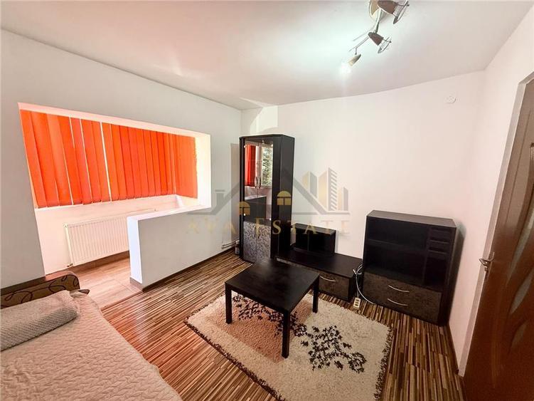 Apartament cu 2 camere decomandat în Girocului