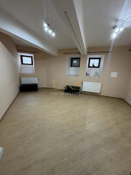 Spațiu comercial, de 70 mp, în Fabric