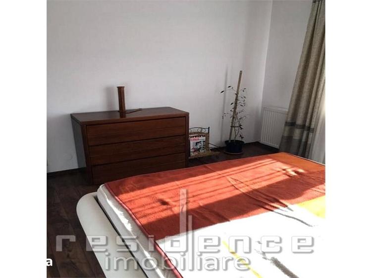 Apartament cu 3 camere decomandat, mobilat în Între Lacuri