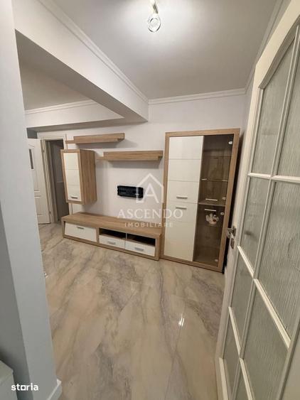 Casă cu 4 camere în Roșu