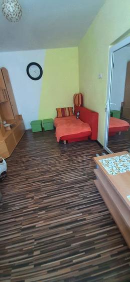 Garsonieră decomandată în Boul Roșu