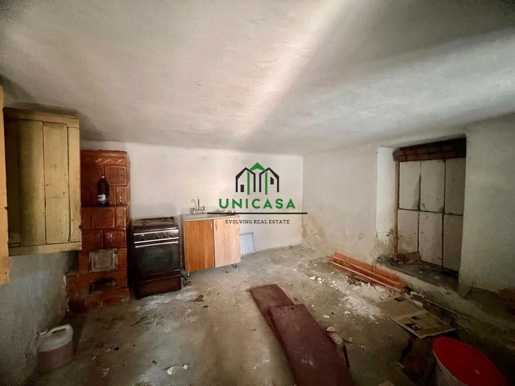Casă individuală cu 2 camere cu Canalizare în Central