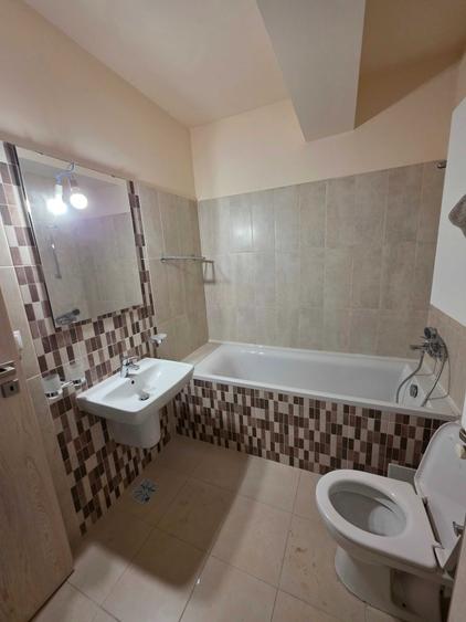 Apartament cu 2 camere nedecomandat în Între Lacuri