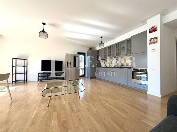 Apartament cu 3 camere decomandat, mobilat în 1 Mai