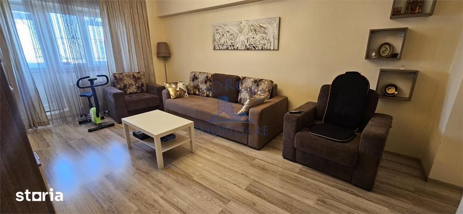 Apartament cu 4 camere decomandat în Calea București