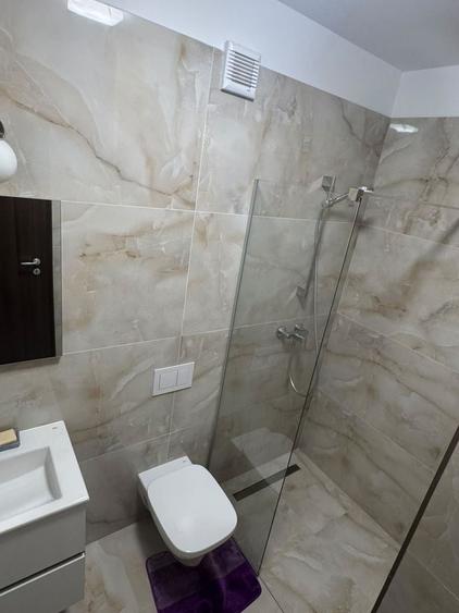 Apartament cu 3 camere, mobilat în Spitalul Județean