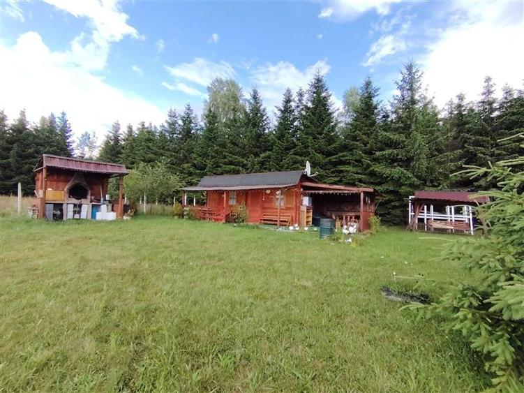 Casă individuală cu 2 camere cu Teren 800 Mp în Ghiduț