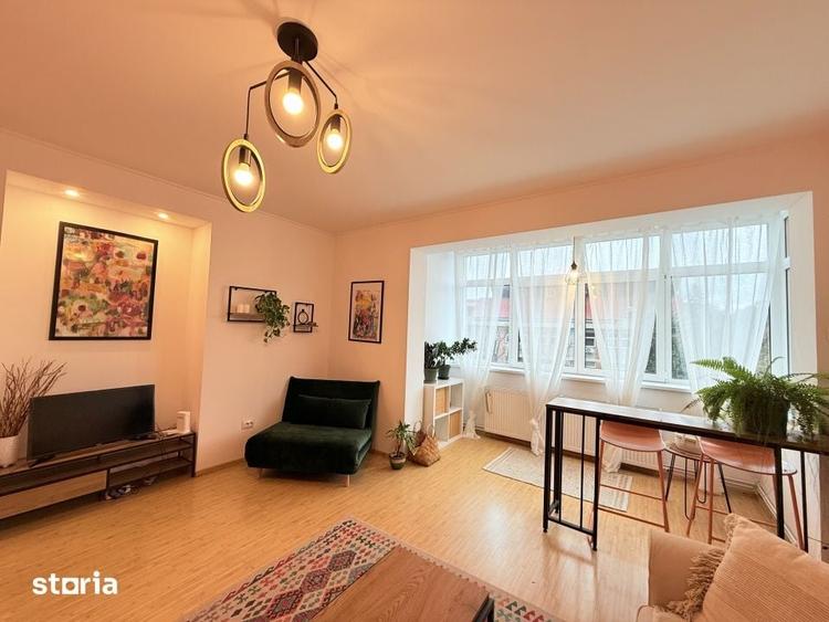 Apartament cu 2 camere decomandat în Centrul Istoric