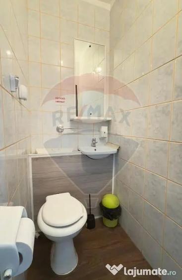Spațiu comercial, de 48 mp, în Central