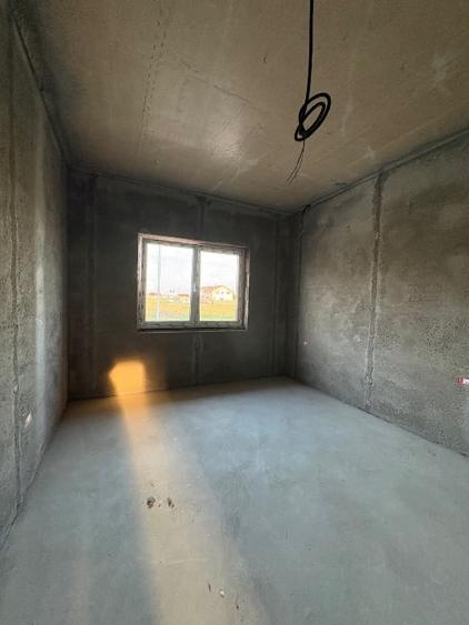 Duplex cu 3 camere cu Teren 380 Mp în Moșnița Nouă