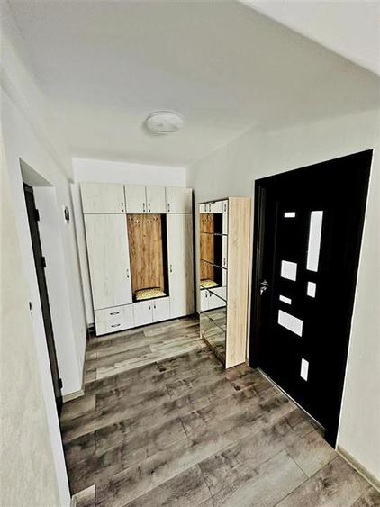 Apartament cu 3 camere decomandat în Valea Lupului