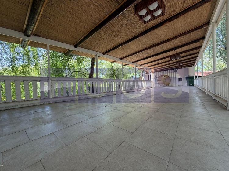 Casă individuală cu 5 camere cu Canalizare în Gropeni