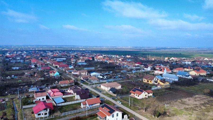 Teren Construcții intravilan de 1200 mp, în Bazoșu Nou