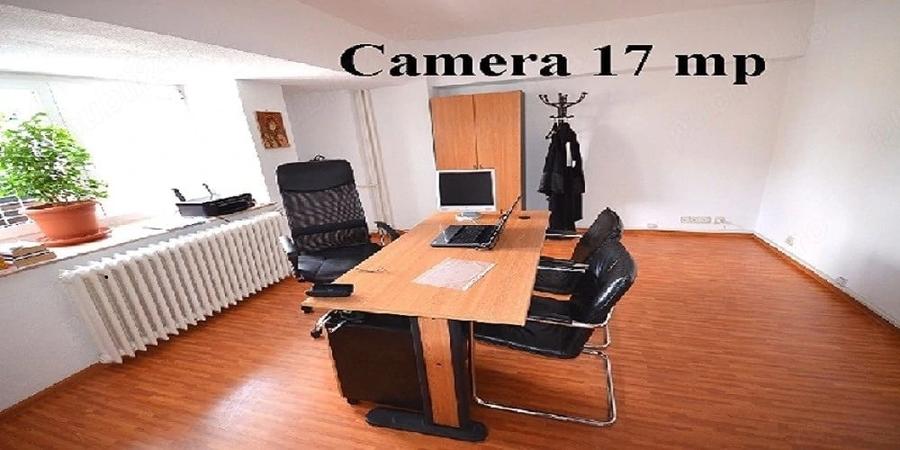 Apartament cu 5 camere decomandat în Unirii