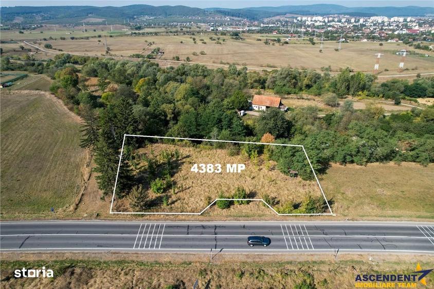 Teren de 4383 mp, în Central