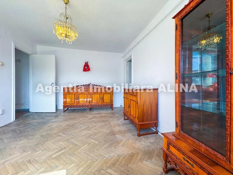 Apartament cu 2 camere semidecomandat în Piața Centrală