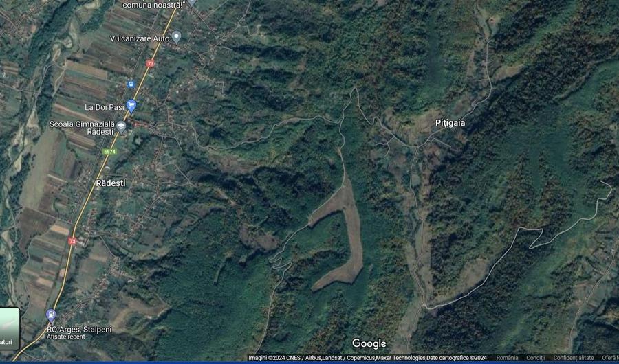 Teren Construcții intravilan de 6800 mp, în Stâlpeni