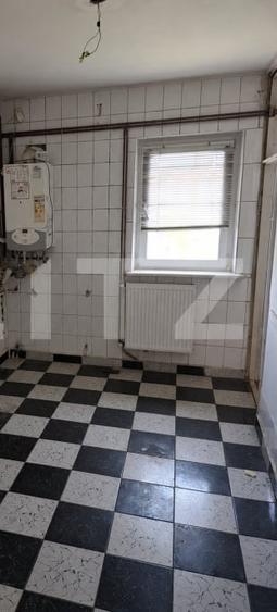 Apartament cu 3 camere decomandat în 1 Mai