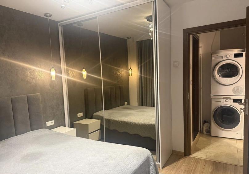 Apartament cu 3 camere decomandat, mobilat în Apărătorii Patriei