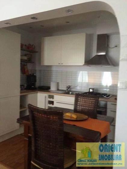 Casă cu 5 camere cu Teren 180 Mp în Central