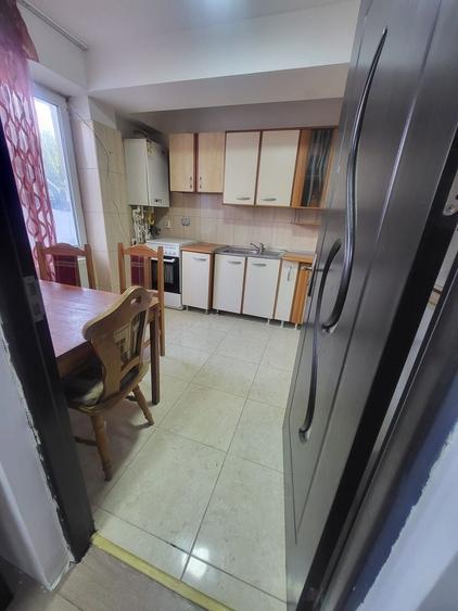 Apartament cu 3 camere în Doamna Ghica