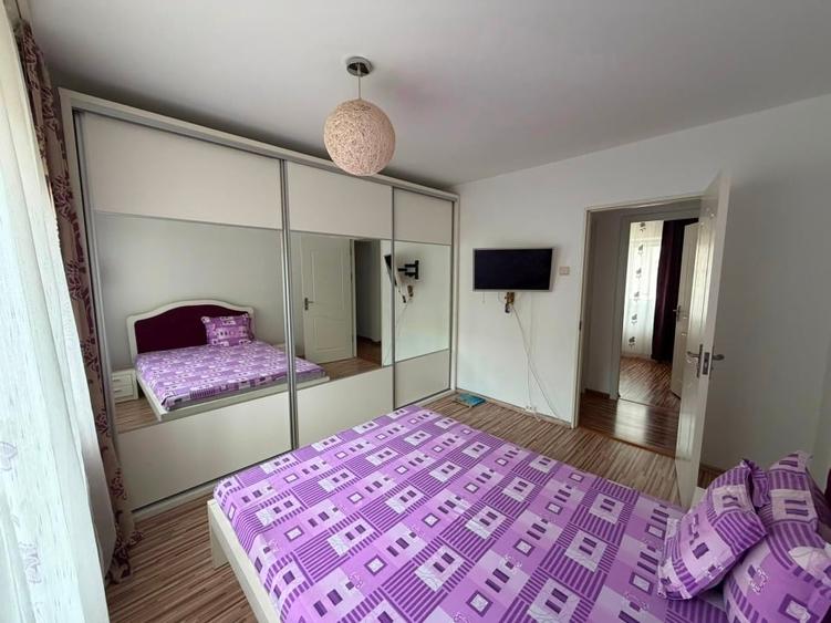 Apartament cu 3 camere decomandat în Inel II