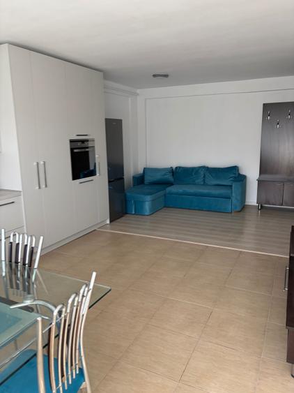 Apartament cu 2 camere decomandat în Exterior Vest