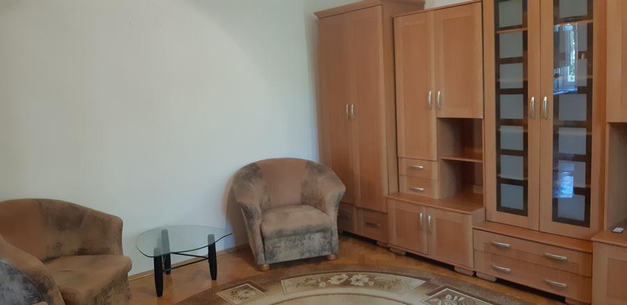 Apartament cu 2 camere decomandat, mobilat în Bălcescu