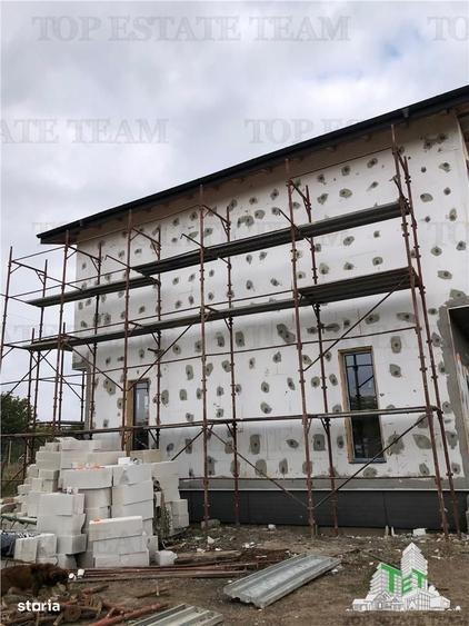 Casă cu 4 camere în Postăvari