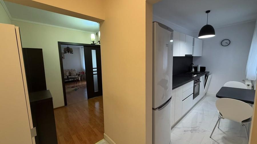Apartament cu 2 camere decomandat în Central