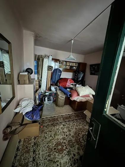 Casă cu 2 camere cu Teren 901 Mp în Central