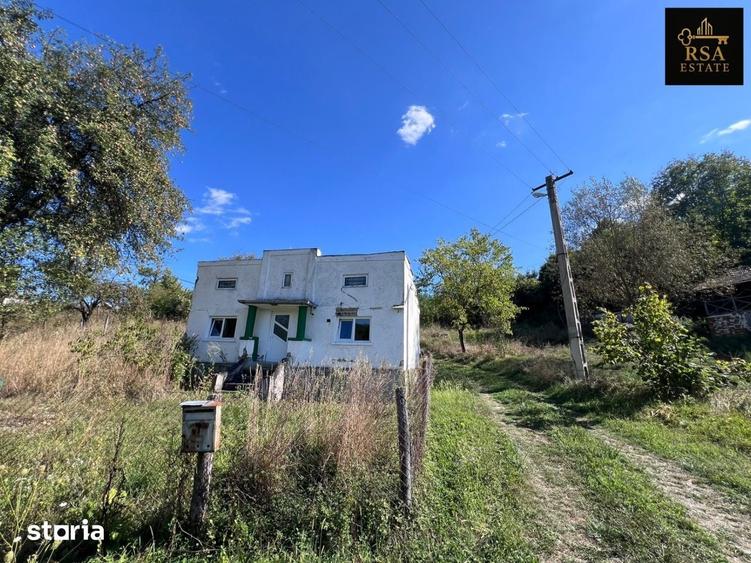 Teren de 6200 mp, în Central